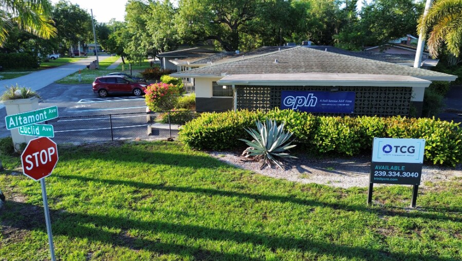 More Photos Of 2216/2220 Altamont Ave, Fort Myers Loft Creative Space For Lease