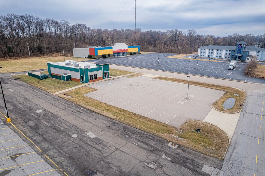 More Photos Of 401 Walker Dr, Henderson General Retail For Sale