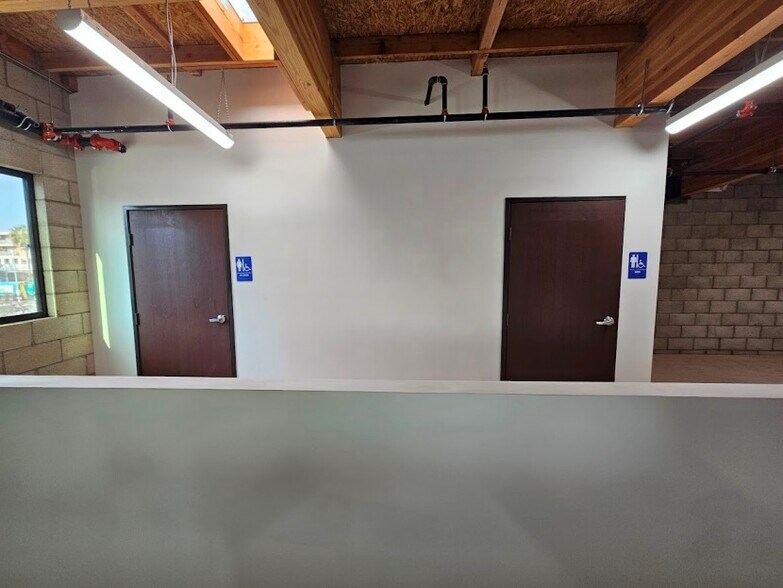 More Photos Of 2614 S Central Ave, Los Angeles Warehouse For Lease