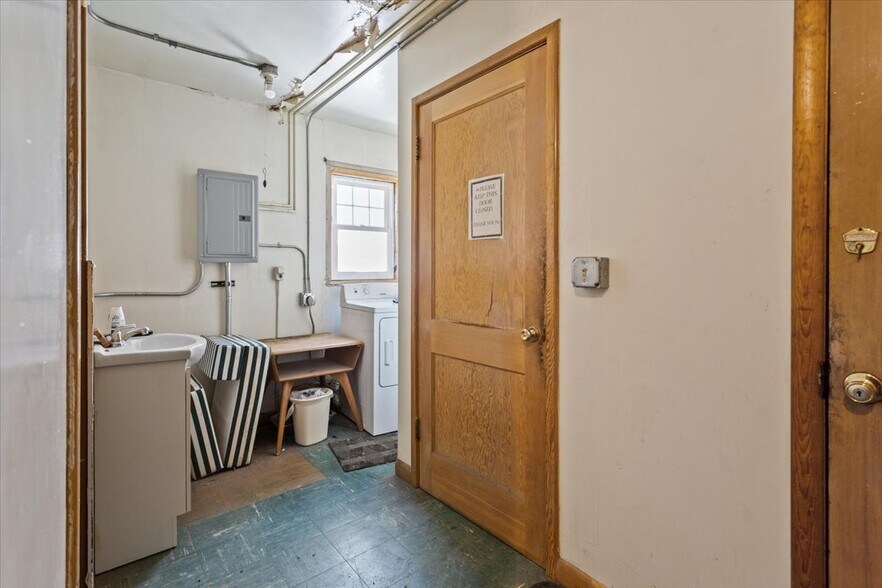 More Photos Of 19 N Main St, Tioga Bar For Sale
