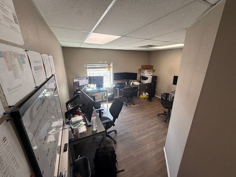 More Photos Of 1006 W County Road 114, Midland Industrial For Lease