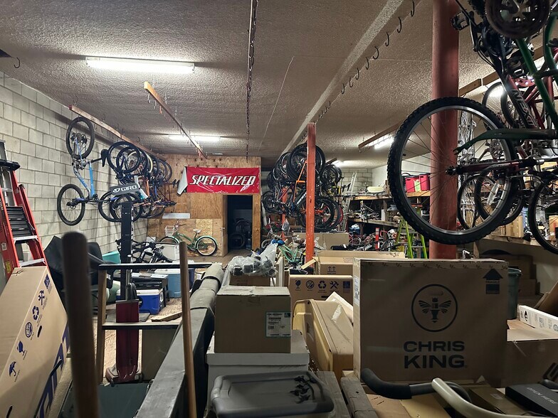 More Photos Of 451 N Harbor Blvd, La Habra Freestanding For Sale