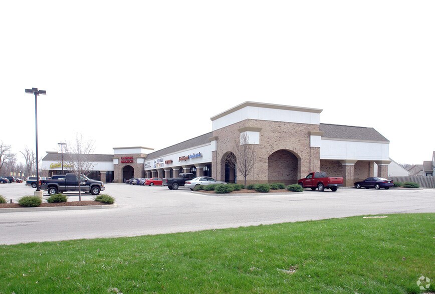 Primary Photo Of 1047-1071 W Jefferson St, Franklin Unknown For Lease