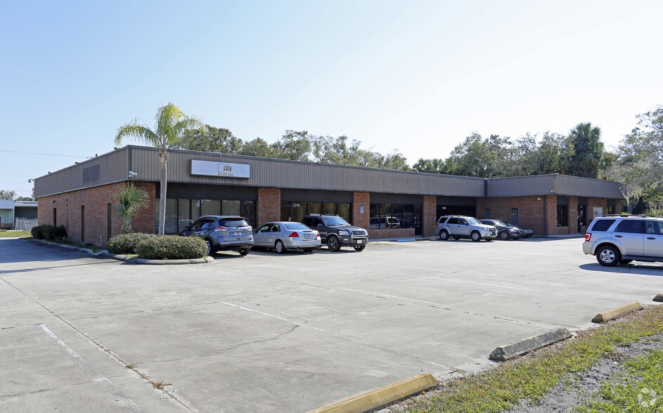 More Photos Of 2290-2298 W Airport Blvd, Sanford Flex For Lease