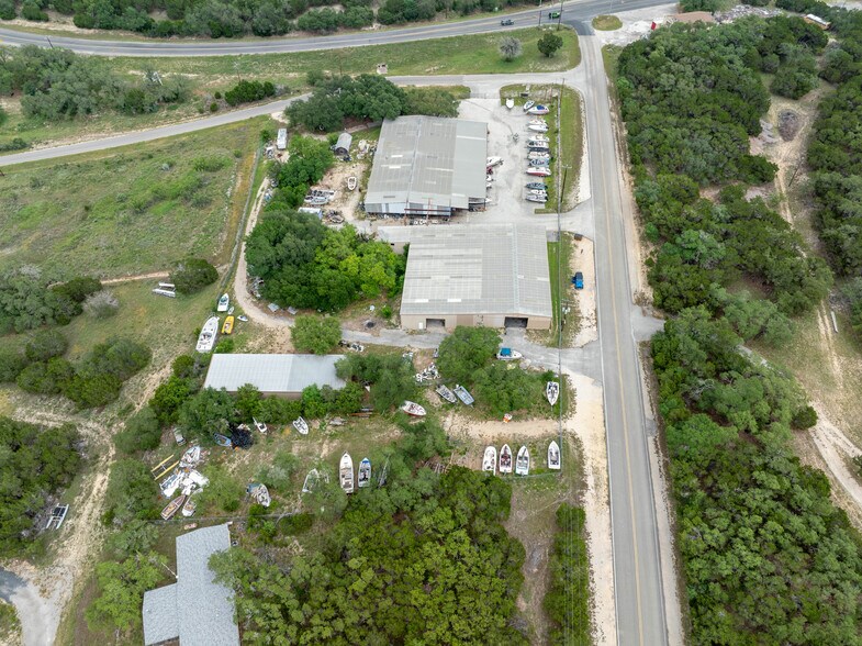 More Photos Of 151 Old Hancock Rd, Canyon Lake Freestanding For Sale