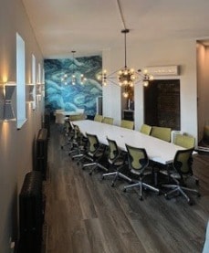 More Photos Of 1032 W 7th St W, Saint Paul Office For Sale