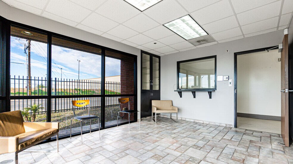 More Photos Of 3091 Indian Ave, Perris Manufacturing For Sale