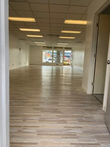 More Photos Of 2363 Pruneridge Ave, Santa Clara Storefront Retail Office For Lease