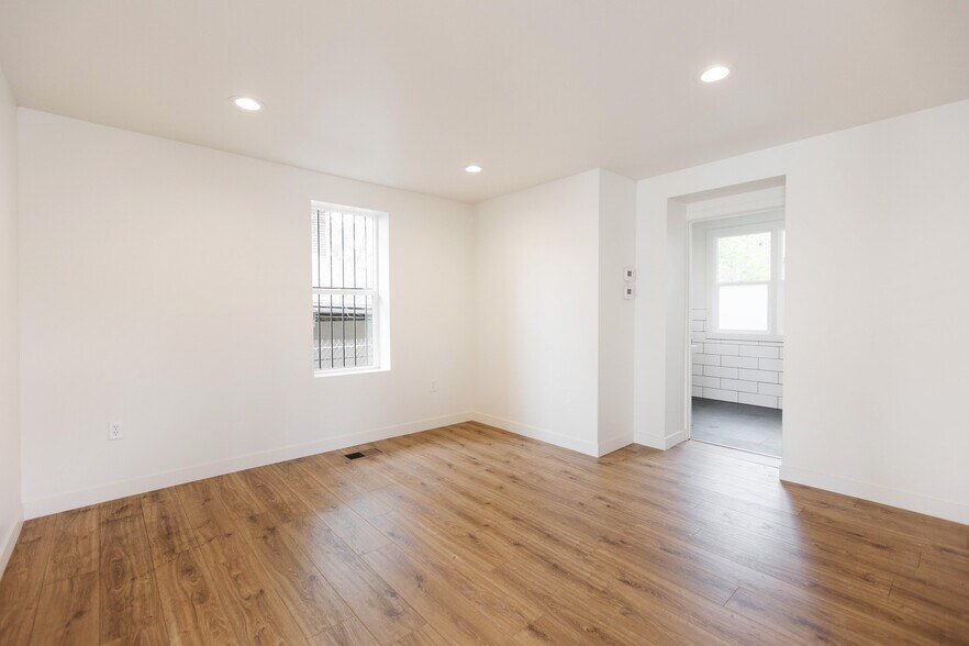 More Photos Of 126 W 900 S, Salt Lake City Flex For Lease