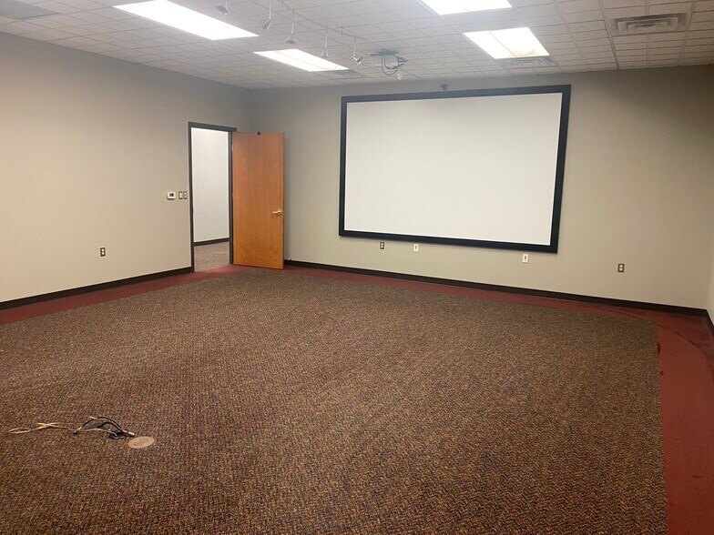 More Photos Of 3909 Research Park Dr, Ann Arbor Office For Lease