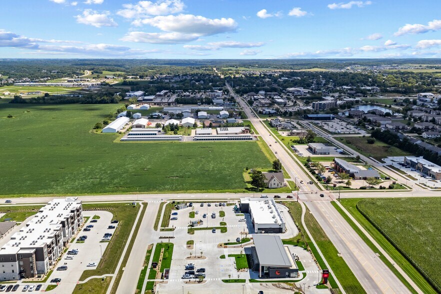 More Photos Of 1255 Hayes Ln, North Liberty General Retail For Sale