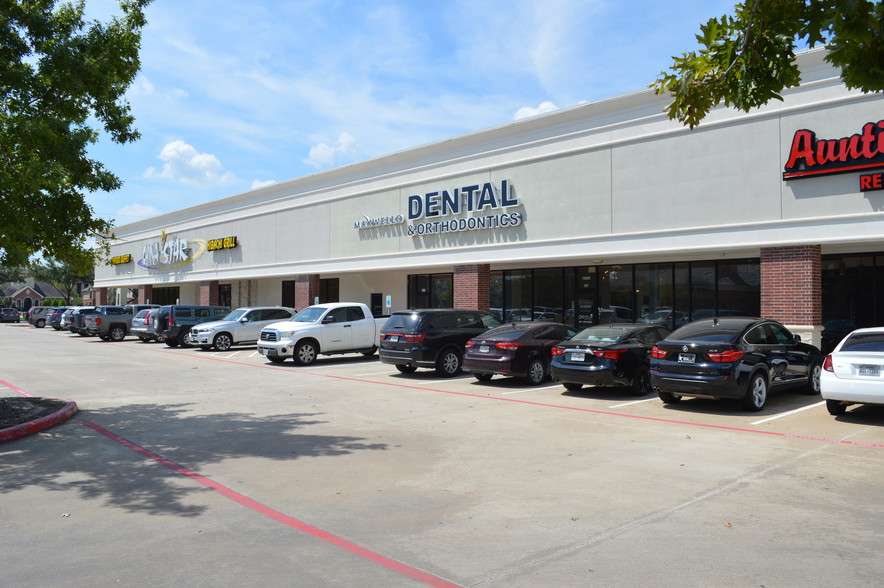 Primary Photo Of 10009 W Broadway St, Pearland Storefront For Lease