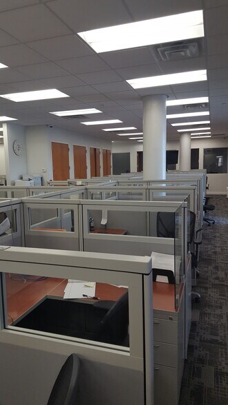 More Photos Of 1413 38th St, Brooklyn Warehouse For Lease