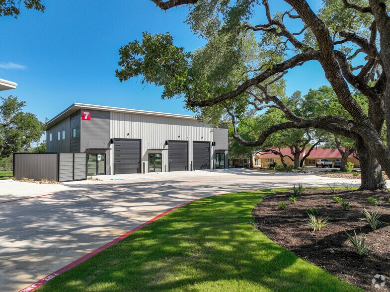 More Photos Of 113 Cantera Way, Georgetown Light Distribution For Lease
