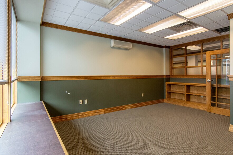 More Photos Of 427 Delaware, Buffalo Office For Sale