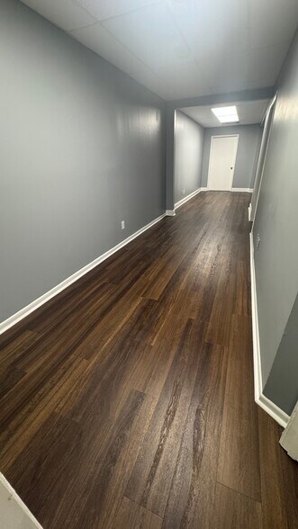 More Photos Of 1684 N Belcher Rd, Clearwater Flex For Lease