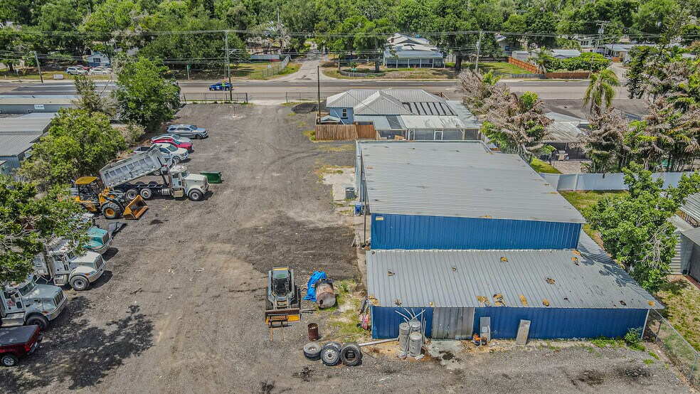 More Photos Of 6911 Gibsonton Dr, Gibsonton Light Manufacturing For Sale
