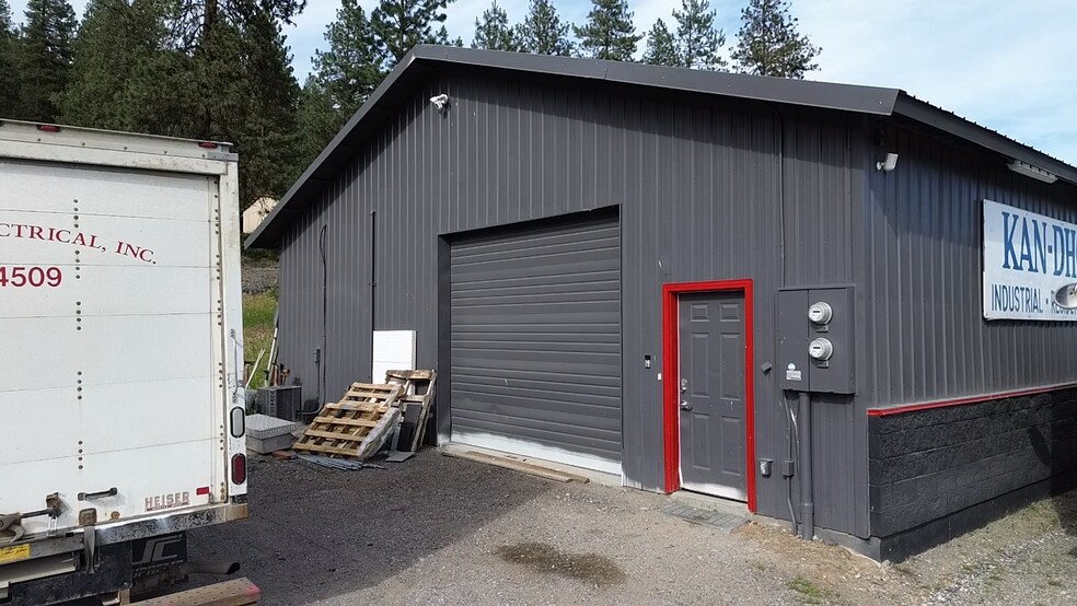 More Photos Of 1965 Highway 395 S, Chewelah Warehouse For Sale