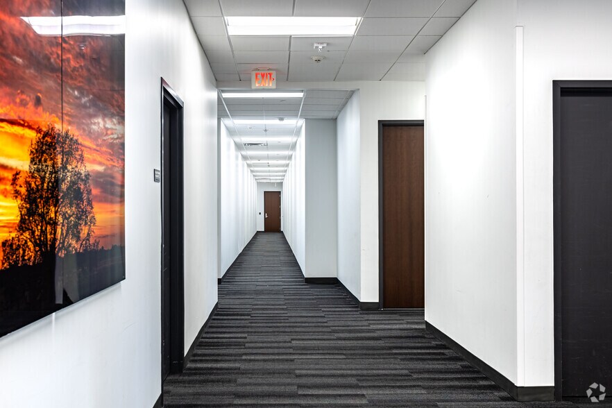 More Photos Of 6800 W 115th St, Overland Park Coworking Space