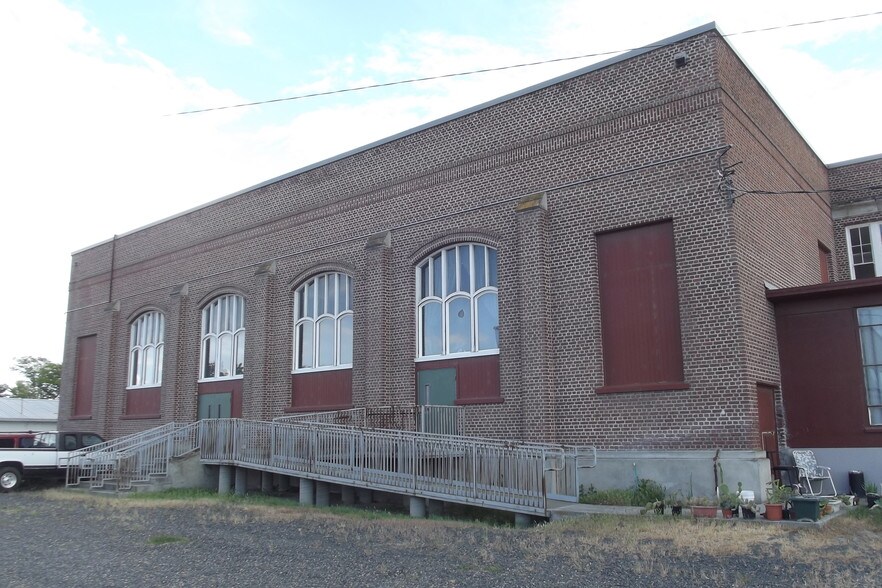 More Photos Of 600 E Coe Ave, Stanfield Trailer Camper Park For Sale