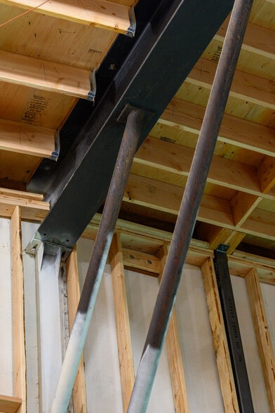 More Photos Of 433 NE 3rd St, Mcminnville Restaurant For Sale