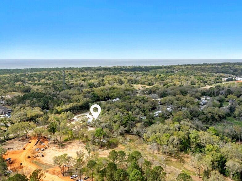 More Photos Of 18874 Section St, Fairhope Restaurant For Sale