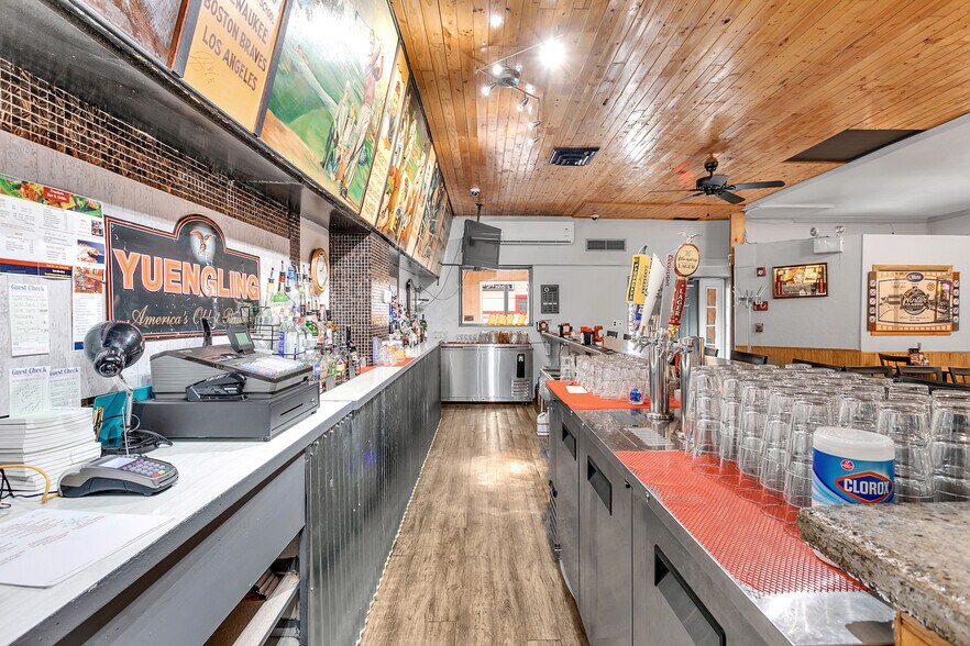 More Photos Of 201 Baughman Ave, Jeannette Restaurant For Sale