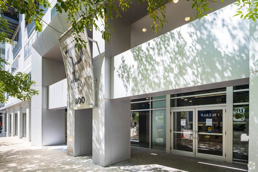 More Photos Of 800 Brazos St, Austin Apartments For Sale