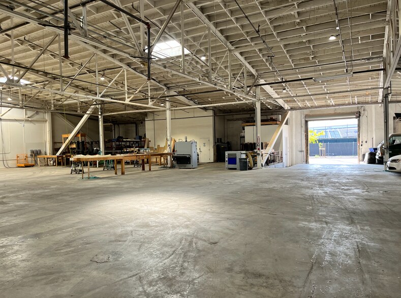 More Photos Of 1850 Campbell St, Oakland Light Distribution For Lease