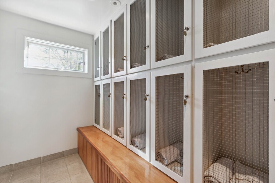 More Photos Of 694 Quechee Main St, Quechee Health Club For Sale