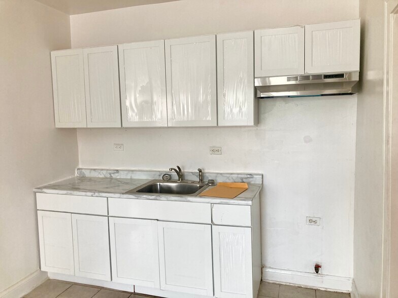 More Photos Of 1155 W 83rd St, Chicago Apartments For Sale