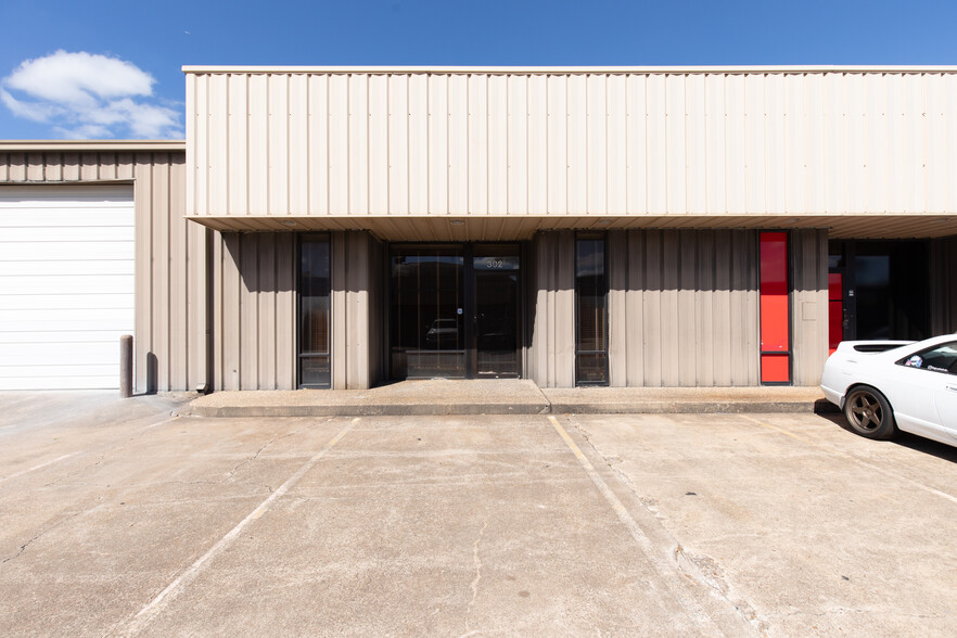 1500 Brittmoore Rd, Houston, TX 77043 - Industrial For Lease Cityfeet.com