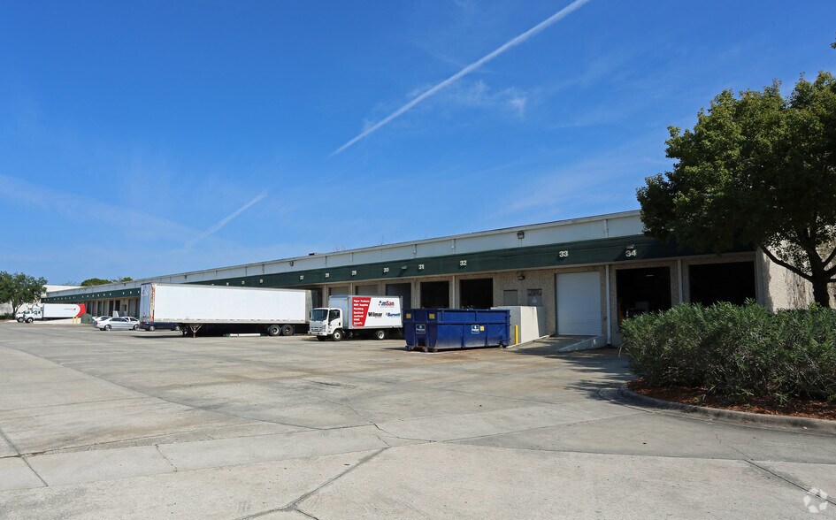 More Photos Of 207 Kelsey Ln, Tampa Truck Terminal For Lease