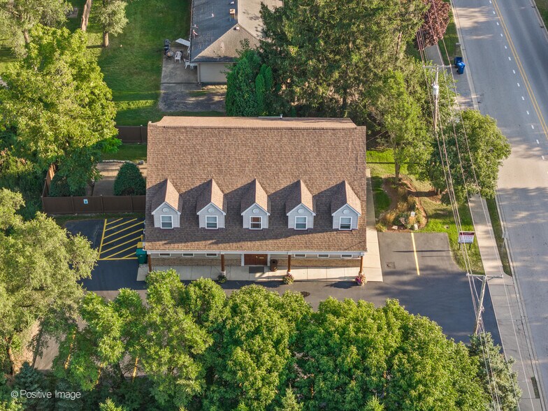 More Photos Of 1125 N Delany Rd, Gurnee Medical For Sale