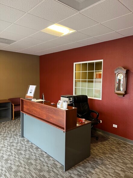 More Photos Of 2130 Main St, Longmont General Retail For Lease