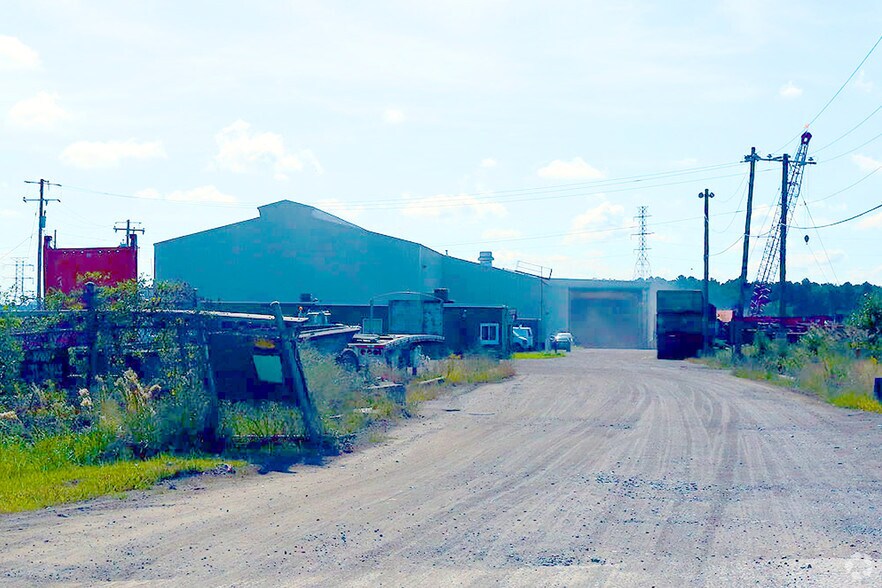 More Photos Of 1500 Steel St, Chesapeake Distribution For Lease