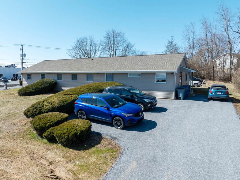 More Photos Of 34 Fawn Dr, Quarryville Medical For Lease