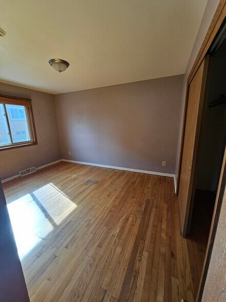 More Photos Of 325 Sentinel Dr, Waukesha Assisted Living For Lease