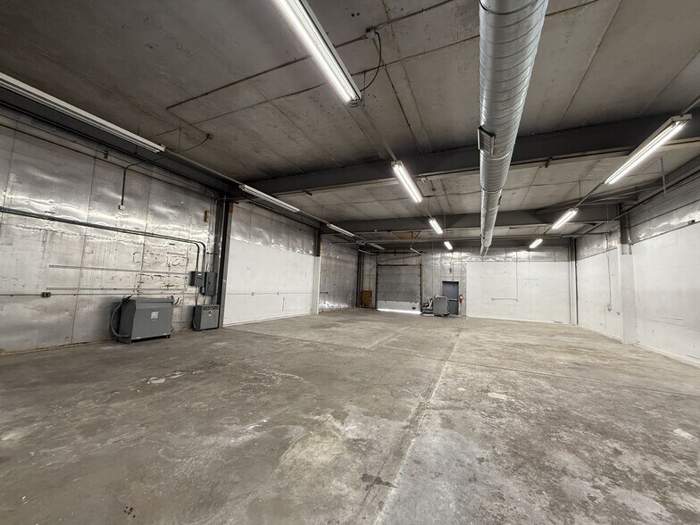 More Photos Of 4865 Carpenter Rd, Ypsilanti Warehouse For Sale