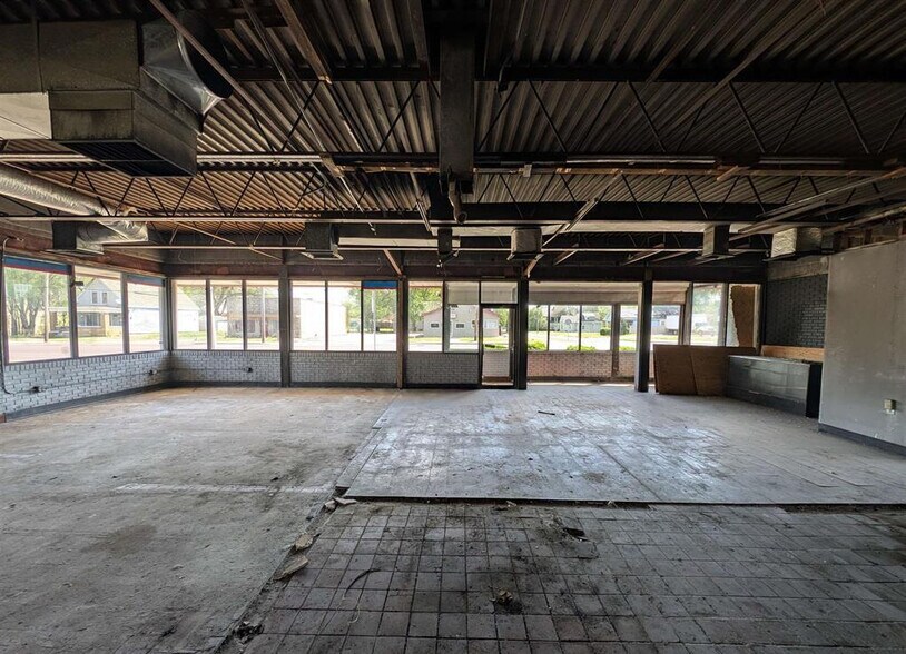 More Photos Of 435 S Western Ave, Peoria Fast Food For Lease
