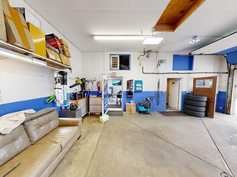 More Photos Of 7340 Calumet Ave, Hammond Auto Dealership For Sale