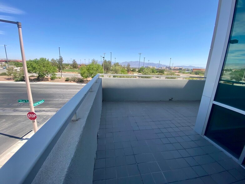 More Photos Of 7373-7375 Peak Dr, Las Vegas Medical For Lease