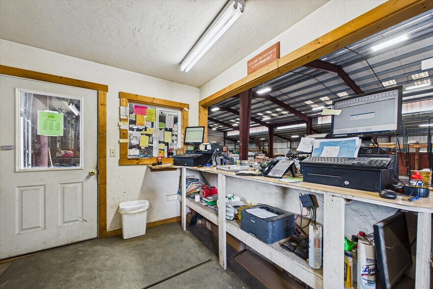 More Photos Of 1593 Market St, Ferndale General Retail For Sale