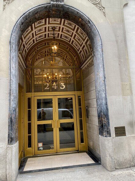 More Photos Of 243 W 30th St, New York Office For Lease