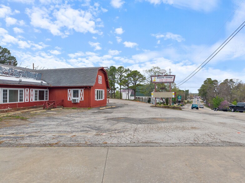 More Photos Of 104 Huntsville Dr, Eureka Springs Restaurant For Sale