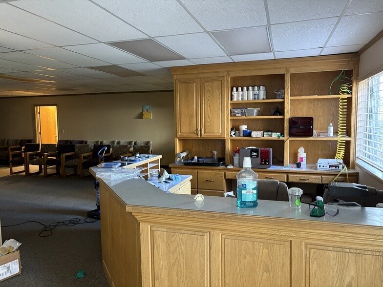 More Photos Of 625 E 500 S, Bountiful Medical For Lease
