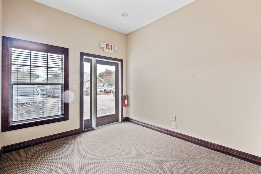 More Photos Of 1130 Cottonwood Creek Trl, Cedar Park Medical For Lease