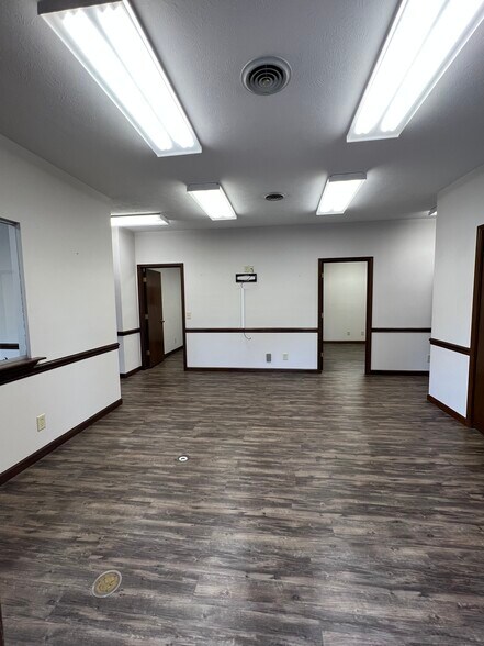 More Photos Of 3822 Rosemont Dr, Columbus Medical For Lease