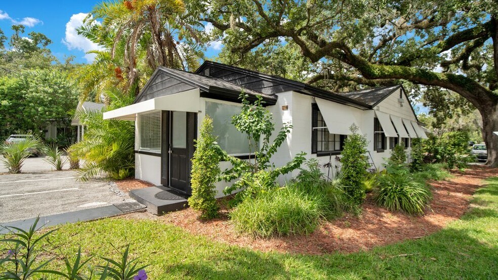 Primary Photo Of 230 E Marks St, Orlando Office Residential For Lease