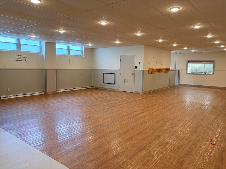 More Photos Of 644 24th St, Des Moines Specialty For Sale